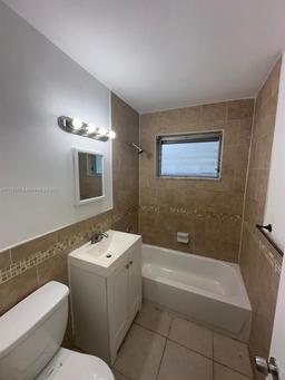 Picture of 940 NW 34Th Way, Lauderhill, FL 33311