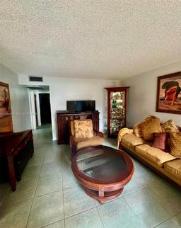 Picture of 251 SW 134Th Way # 105M, Pembroke Pines, FL 33027