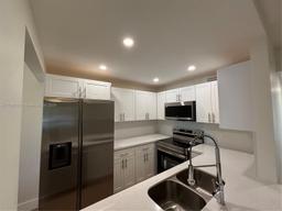 Picture of 13450 SW 3Rd St # 202D, Pembroke Pines, FL 33027