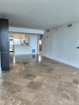 Picture of 601 NE 36Th St # 1010, Miami, FL 33137