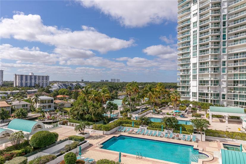 Picture of 16400 Collins Ave # 745, Sunny Isles Beach FL 33160