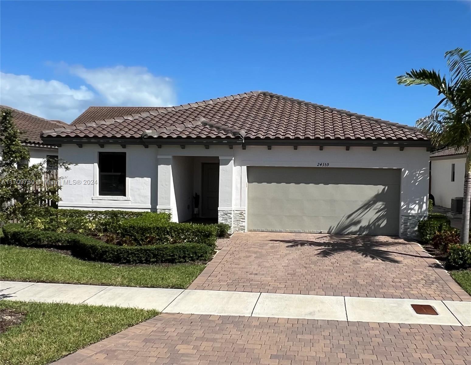 Picture of 24359 SW 118Th Path, Homestead, FL 33032