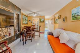 Picture of 1255 W 49Th Pl # B102, Hialeah, FL 33012