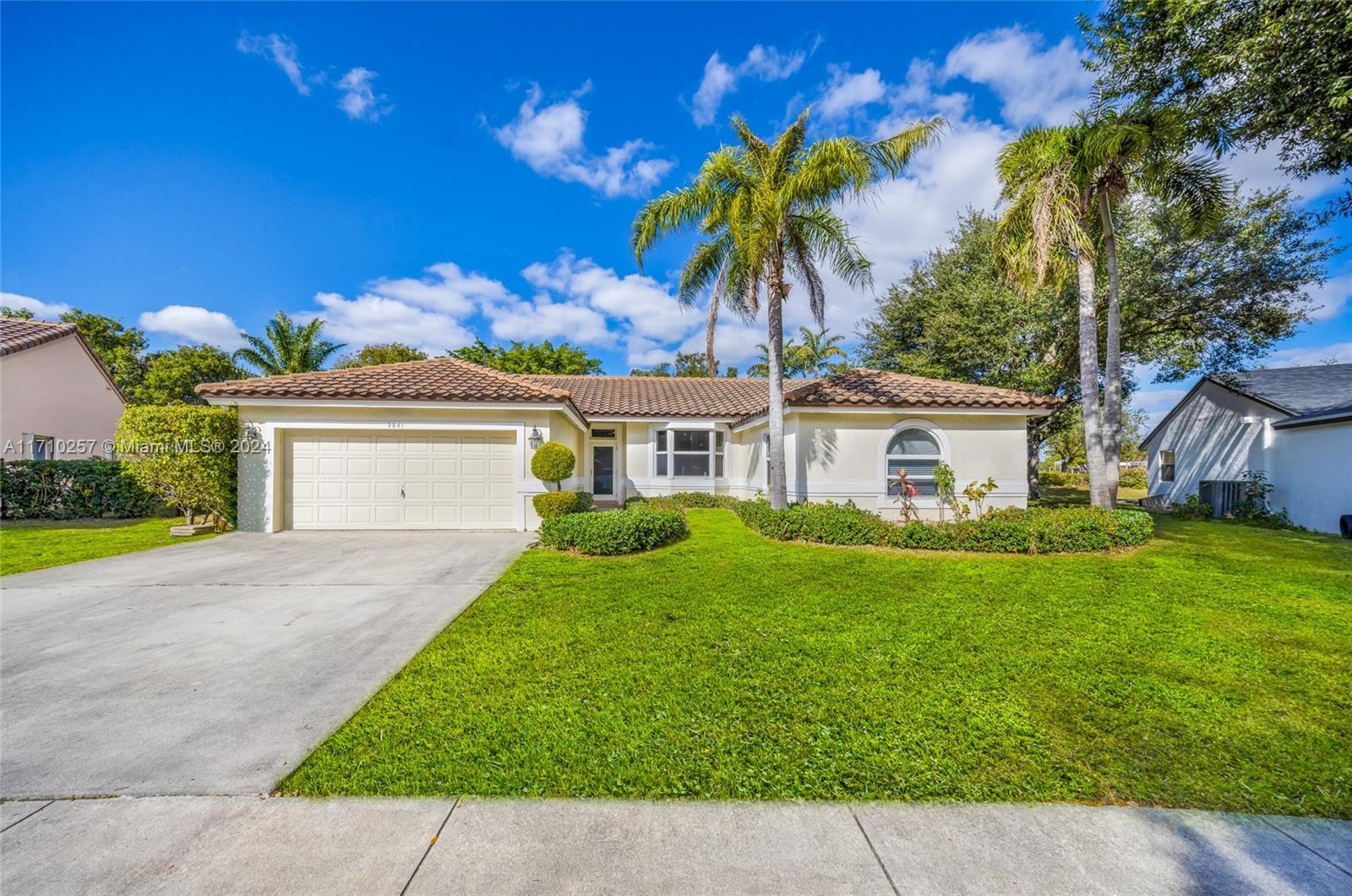 Picture of 9841 SW 14Th St, Davie, FL 33324