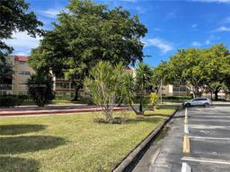 Picture of 1015 Country Club Dr # 109, Margate, FL 33063