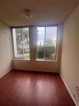 Picture of 2810 N Oakland Forest Dr # 108, Oakland Park, FL 33309