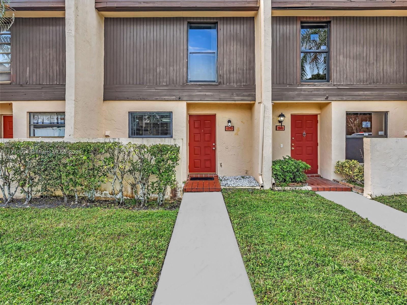 Picture of 1270 NW 99Th Ave # 60, Pembroke Pines, FL 33024