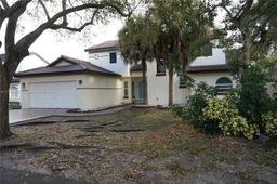 Picture of 8831 NW 194Th Ter, Hialeah, FL 33018