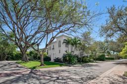 Picture of 1320 San Benito Ave, Coral Gables, FL 33134