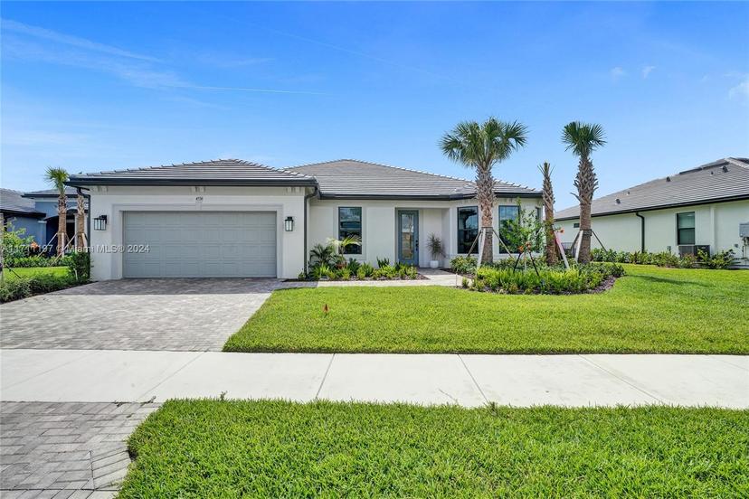 Picture of 4536 N Silverwood Ln N, Oakland Park FL 33309