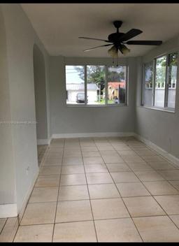 Picture of 4165 W 6Th Ct, Hialeah, FL 33012