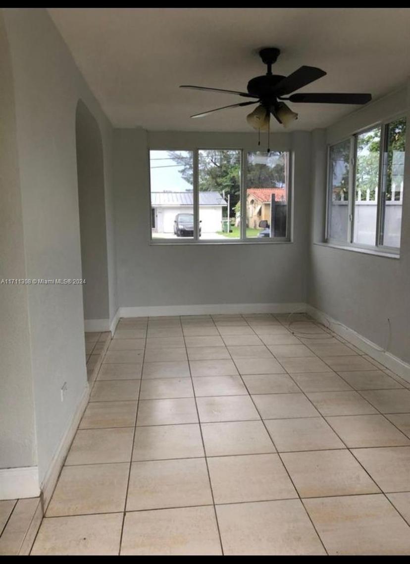 Picture of 4165 W 6Th Ct, Hialeah FL 33012