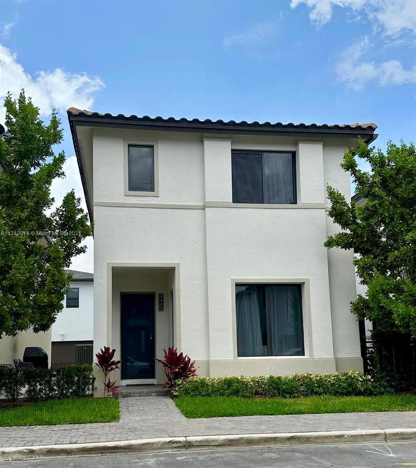 Picture of 4445 NW 82Nd Ave, Doral FL 33166