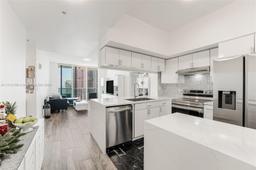 Picture of 31 SE 5Th St # 3918, Miami, FL 33131