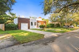 Picture of 665 NE 117Th St, Biscayne Park, FL 33161