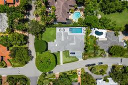 Picture of 4380 Lake Rd, Miami, FL 33137