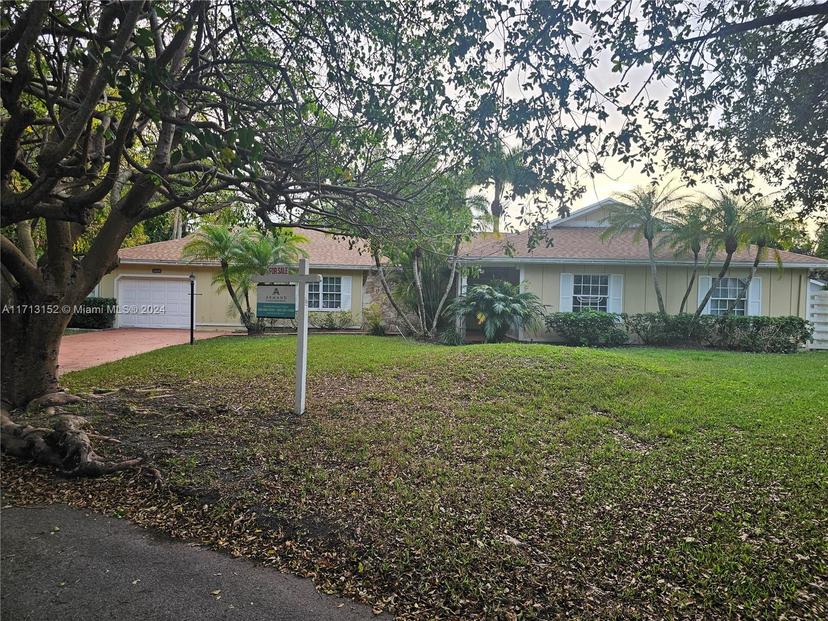 Picture of 14630 SW 148Th Ct, Miami FL 33196