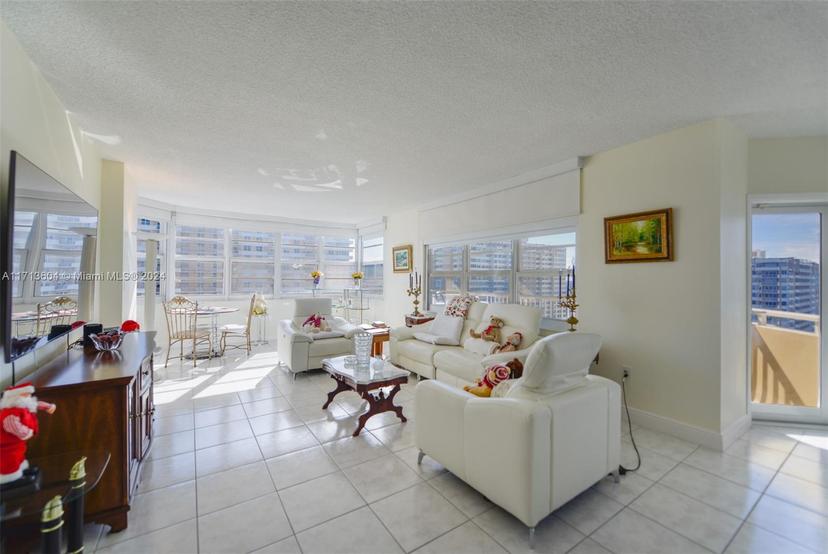 Picture of 1950 S Ocean Dr # 17E, Hallandale Beach FL 33009