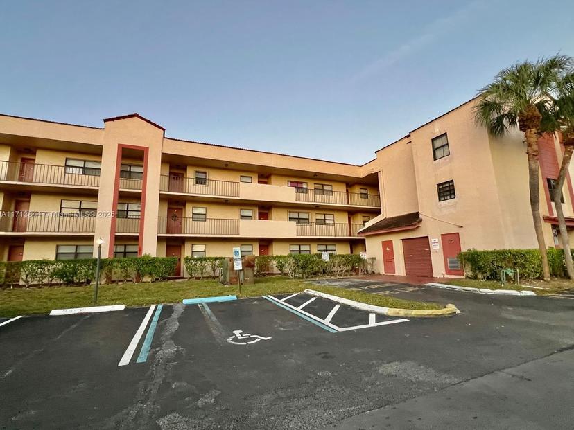 Picture of 3470 Foxcroft Rd # 204, Miramar FL 33025