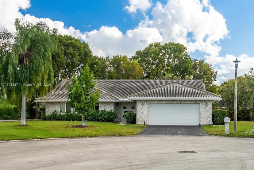 Picture of 5036 NW 66Th Ln, Coral Springs FL 33067