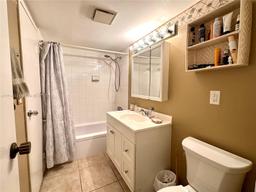 Picture of 4850 NW 29Th Ct # 122, Lauderdale Lakes, FL 33313