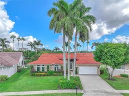 Picture of 821 E Cypress Pointe Dr E, Pembroke Pines, FL 33027