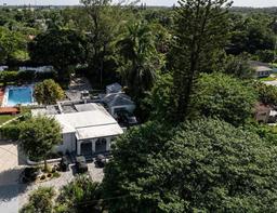 Picture of 286 N Biscayne River Dr, Miami, FL 33169