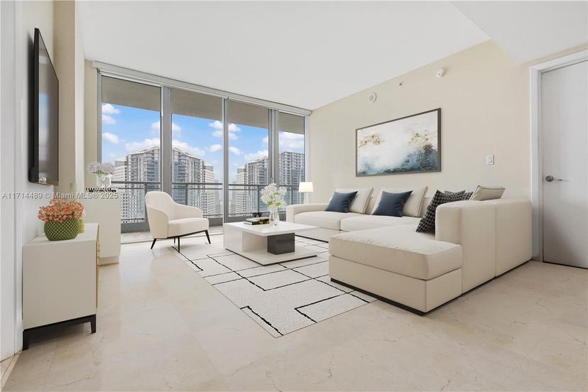 Picture of 92 SW 3Rd St # 3811, Miami FL 33130