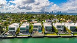 Picture of 1031 W 48Th St, Miami Beach, FL 33140