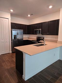 Picture of 1010 White Oak Ter # 1010, Riviera Beach, FL 33410