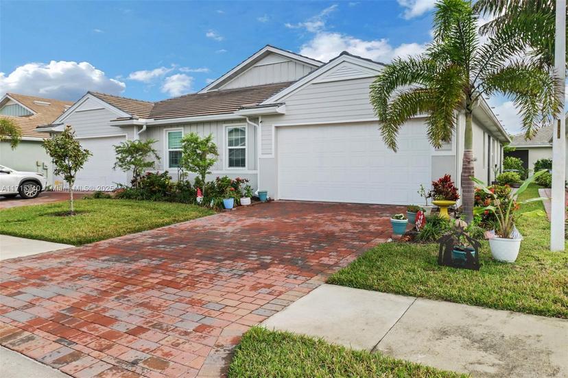 Picture of 1084 Tranquil Brook Dr, Naples FL 34114