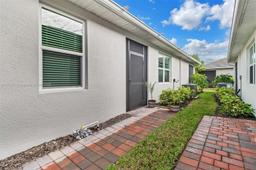 Picture of 1084 Tranquil Brook Dr, Naples, FL 34114