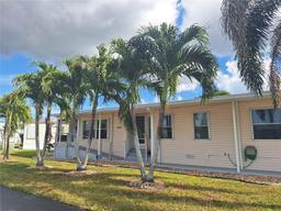 Picture of 35303 SW 180Th Ave Lot 323, Homestead, FL 33034