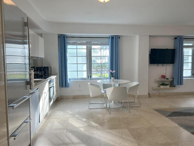 Picture of 1250 Ocean Dr # 3F, Miami Beach FL 33139