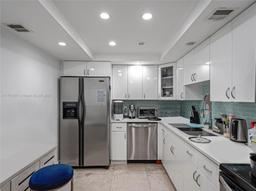 Picture of 5701 Collins Ave # 1415, Miami Beach, FL 33140