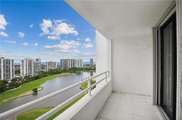 Picture of 20355 NE 34Th Ct # 1828, Aventura, FL 33180