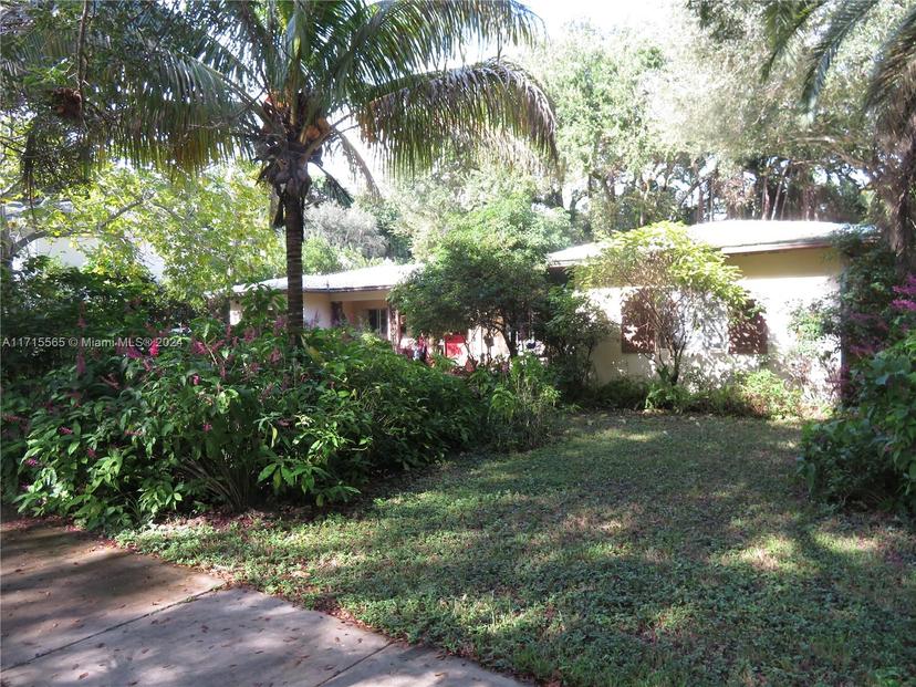 Picture of 1131 Catalonia Ave, Coral Gables FL 33134