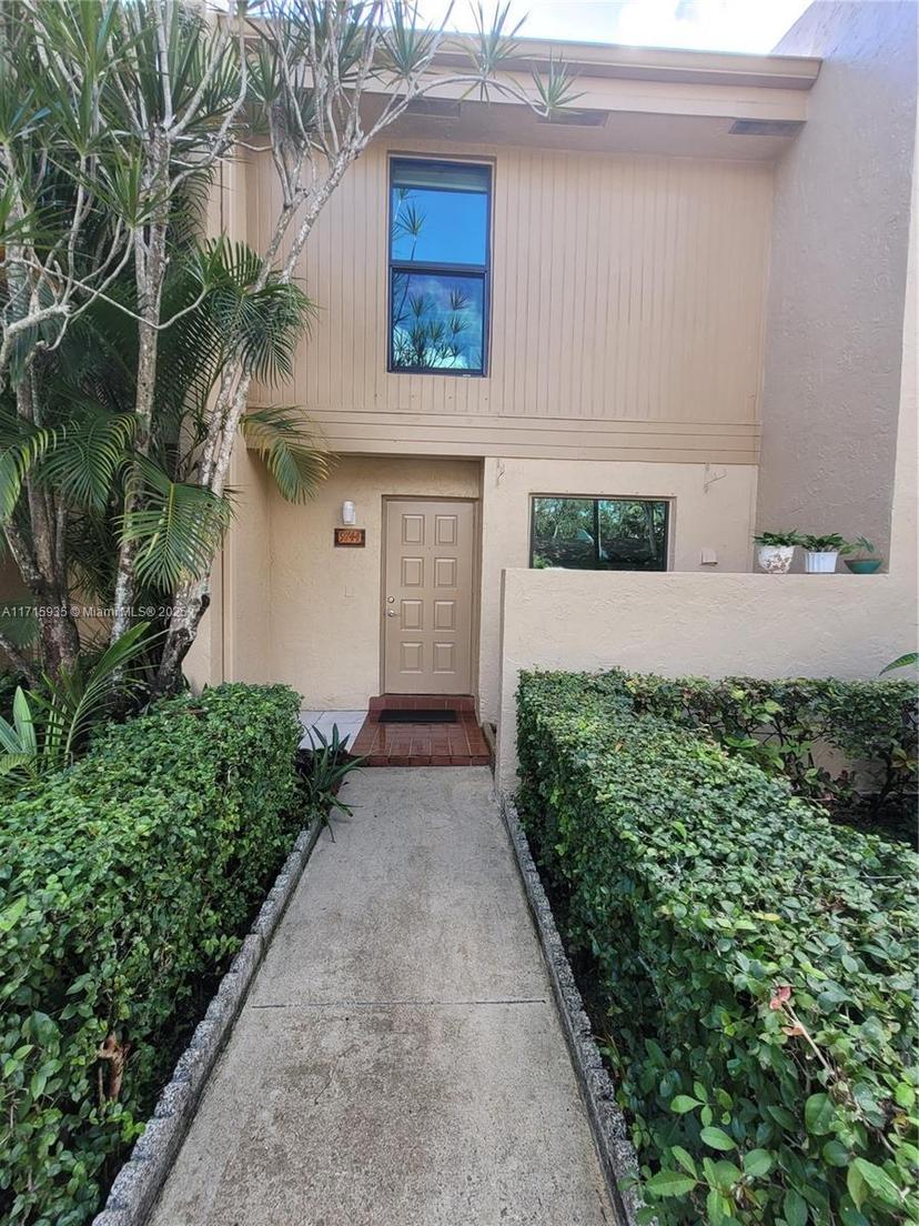 Picture of 9744 NW 15Th St # 303, Pembroke Pines FL 33024