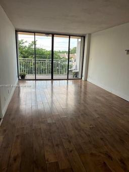 Picture of 2450 NE 135Th St # 306, North Miami, FL 33181