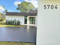 Picture of 5704 Mulberry Dr, Tamarac, FL 33319