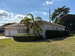 Picture of 2420 Fairways Dr, Homestead FL 33035