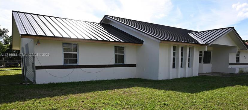 Picture of 18870 SW 294Th Ter, Homestead FL 33030