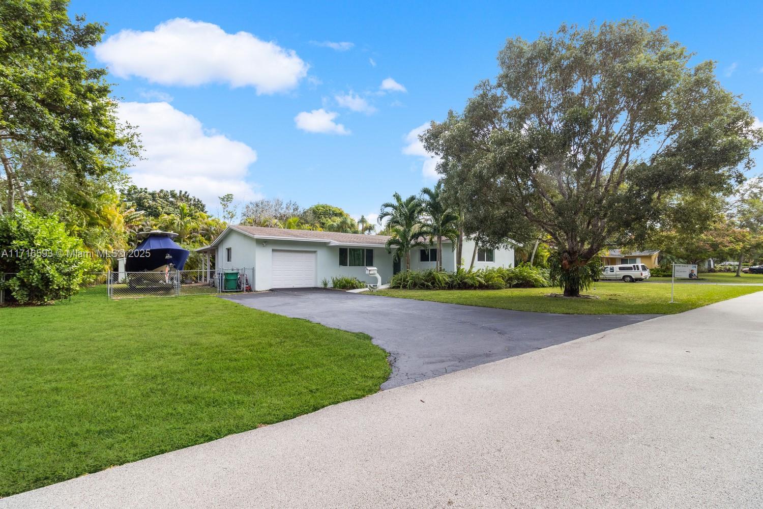 Picture of 16941 SW 88Th Avenue, Palmetto Bay, FL 33157