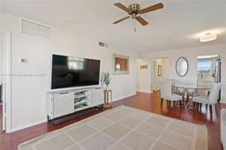 Picture of 236 Castlewood Dr # 301, North Palm Beach, FL 33408