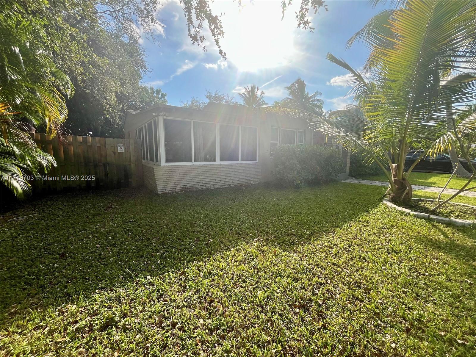 Picture of 618 NE 35Th St, Oakland Park, FL 33334