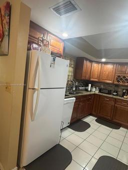 Picture of 7821 SW 1St St, Margate, FL 33068