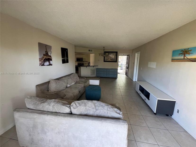 Picture of 8871 Wiles Rd # 208, Coral Springs FL 33067