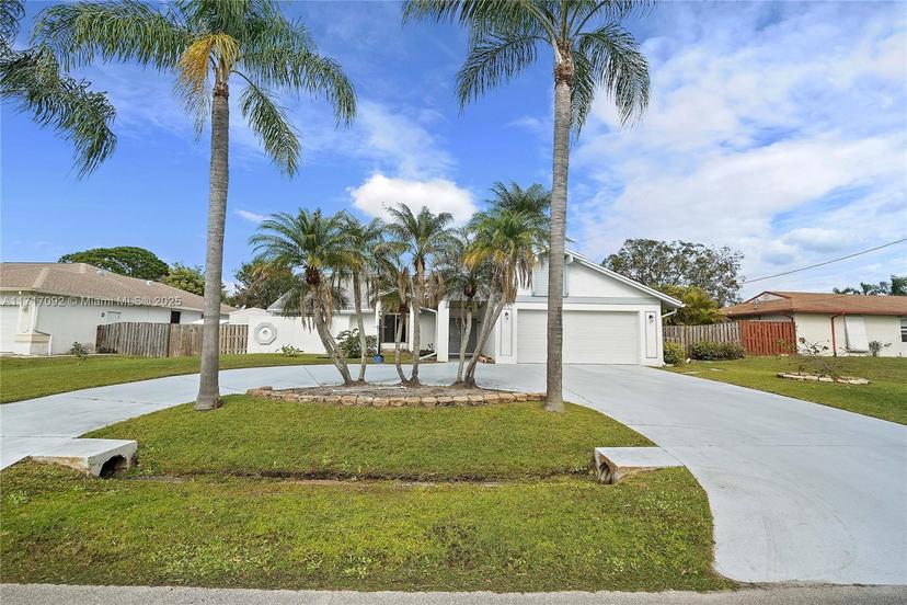 Picture of 2581 SE Caladium Ave, Port St. Lucie FL 34952