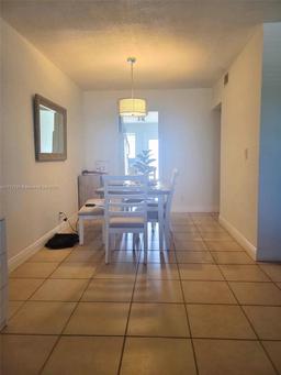 Picture of 1450 NE 170Th St # 211, North Miami Beach, FL 33162