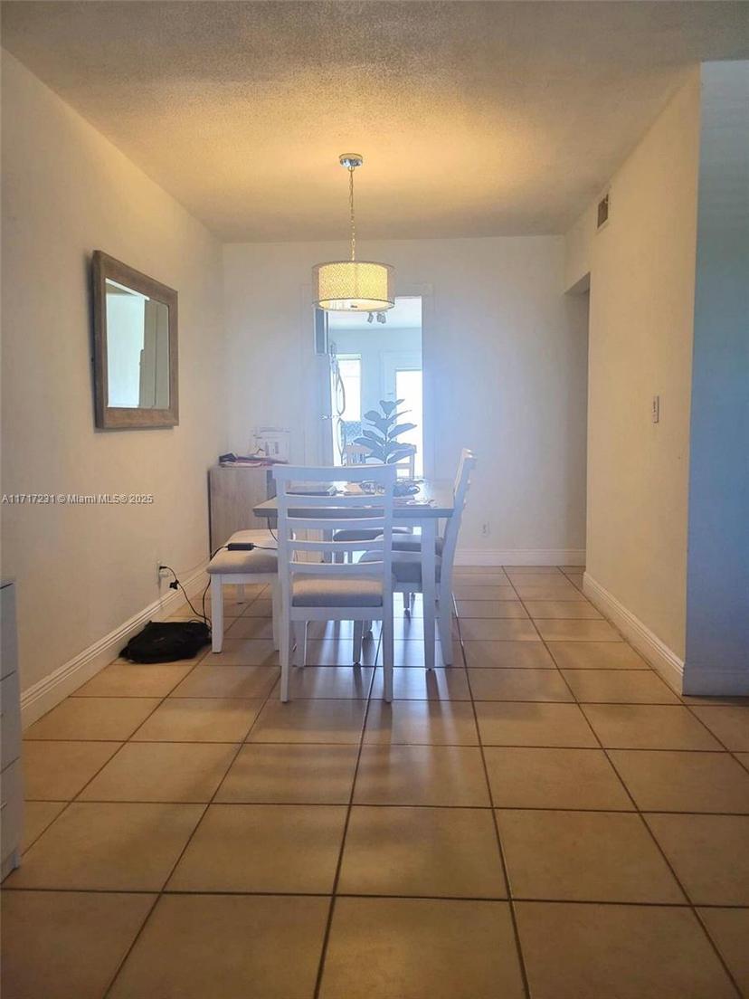 Picture of 1450 NE 170Th St # 211, North Miami Beach FL 33162